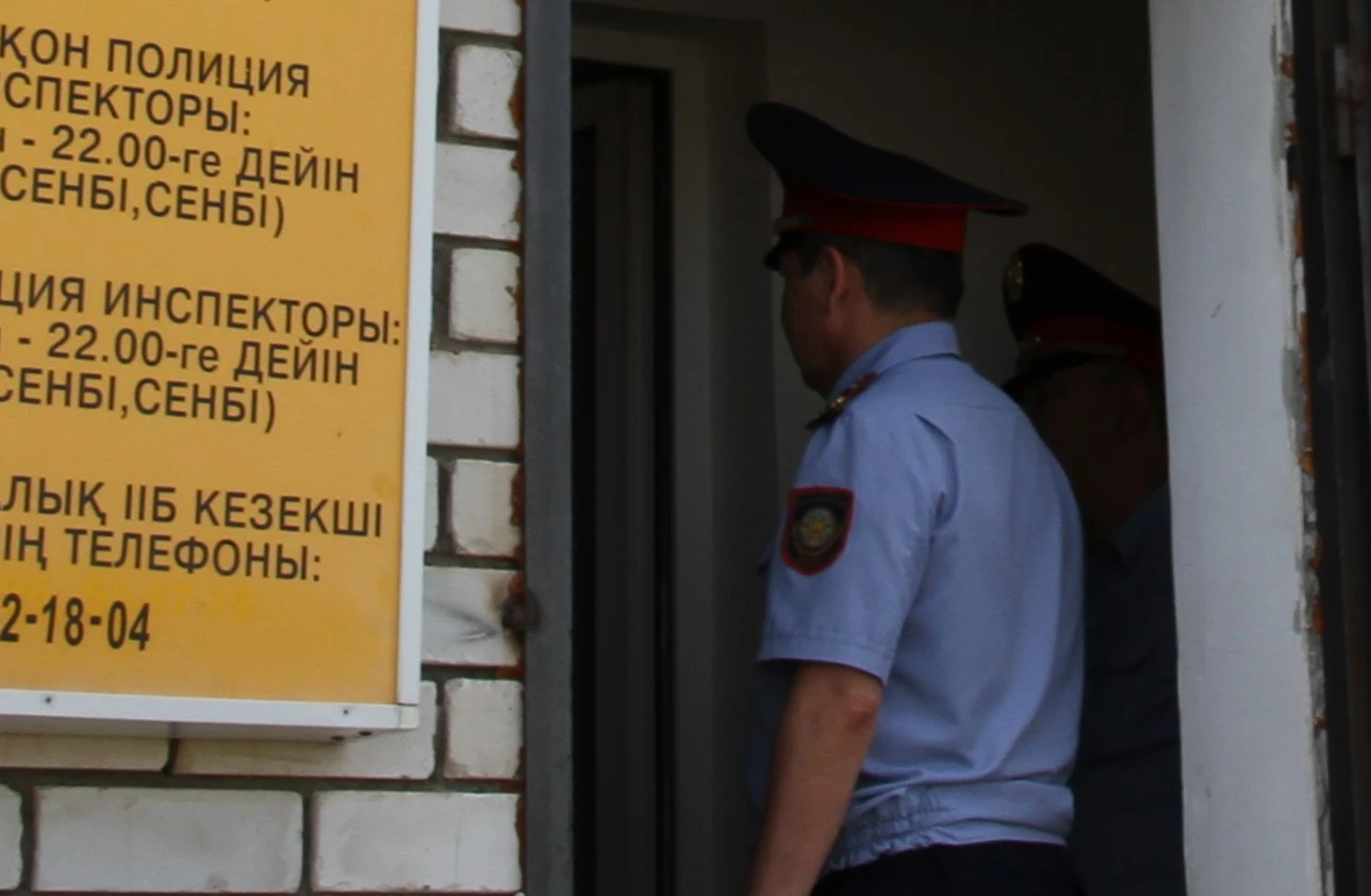 Тело девушки обнаружили в опорном пункте полиции